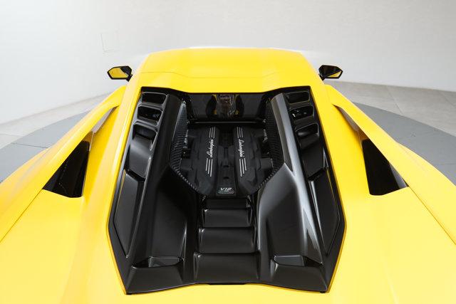 2024 Lamborghini Revuelto