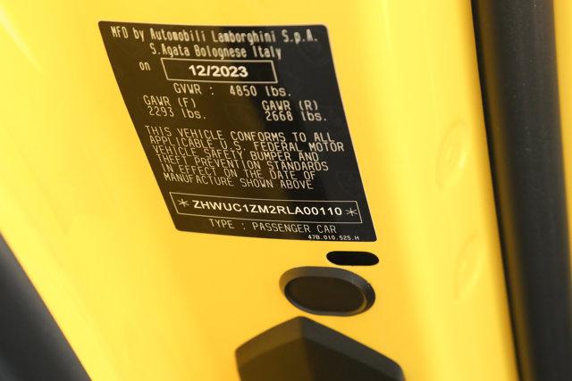 2024 Lamborghini Revuelto