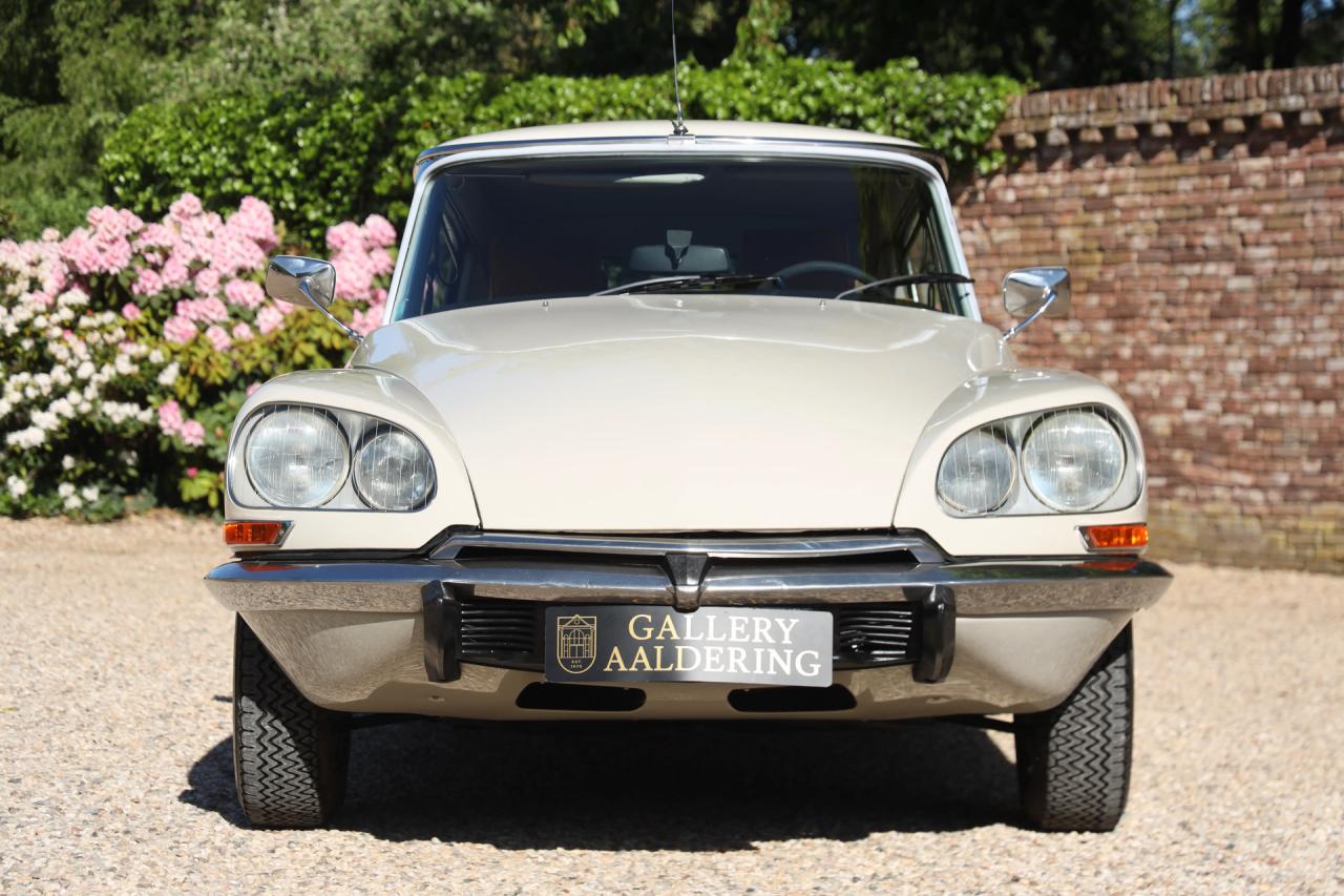 1971 Citro&euml;n Citro&euml;n DS20 Pallas &ldquo;Beige Albatros&rdquo;