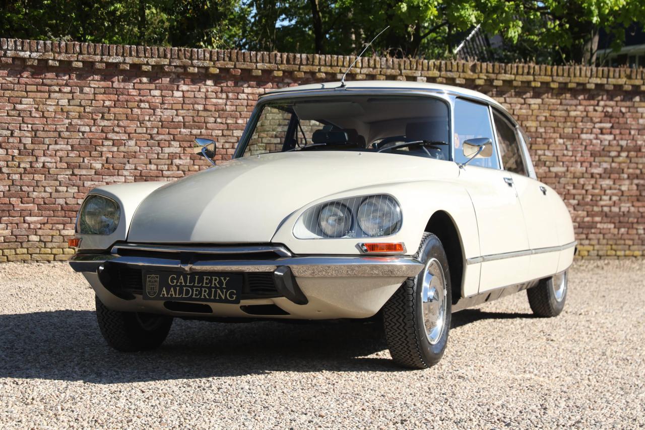 1971 Citro&euml;n Citro&euml;n DS20 Pallas &ldquo;Beige Albatros&rdquo;