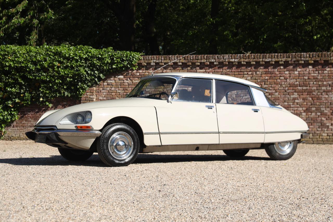 1971 Citro&euml;n Citro&euml;n DS20 Pallas &ldquo;Beige Albatros&rdquo;