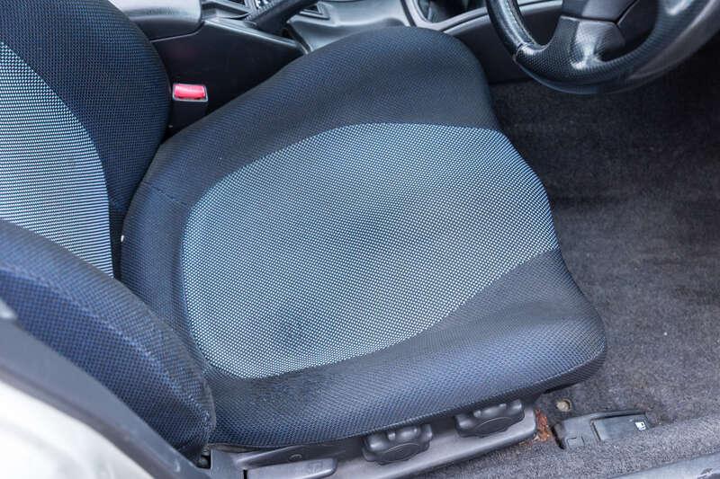 1999 Subaru IMPREZA SPORTSWAGON UK 2000 TURBO