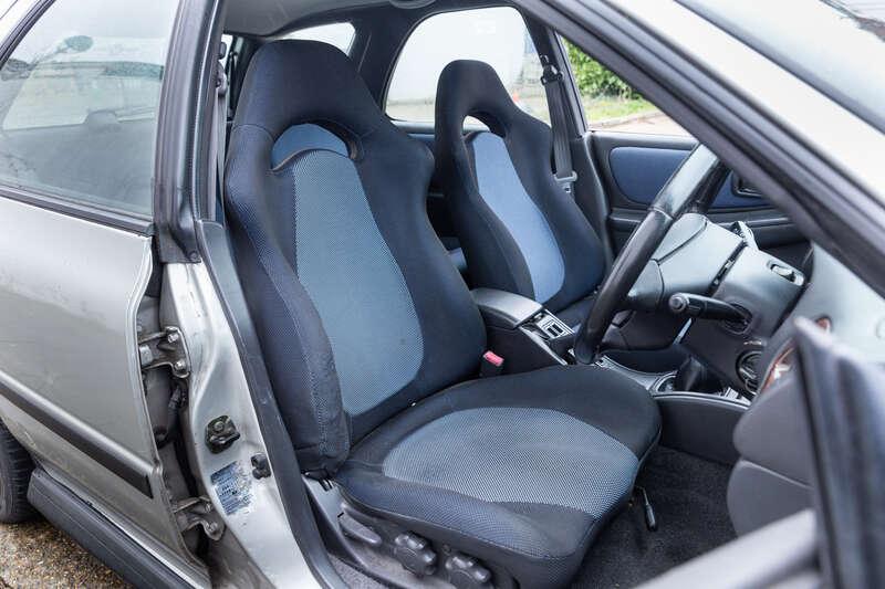 1999 Subaru IMPREZA SPORTSWAGON UK 2000 TURBO