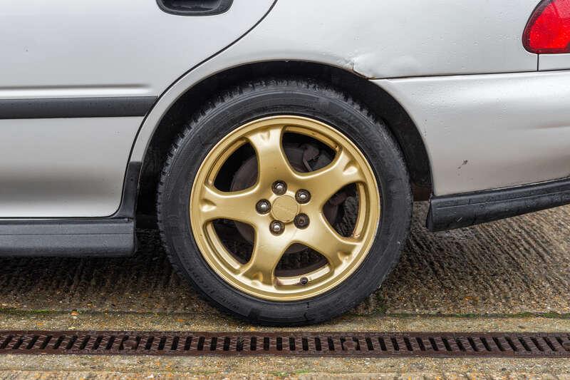 1999 Subaru IMPREZA SPORTSWAGON UK 2000 TURBO