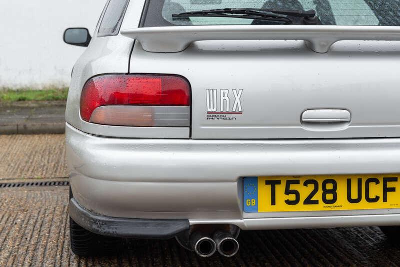 1999 Subaru IMPREZA SPORTSWAGON UK 2000 TURBO
