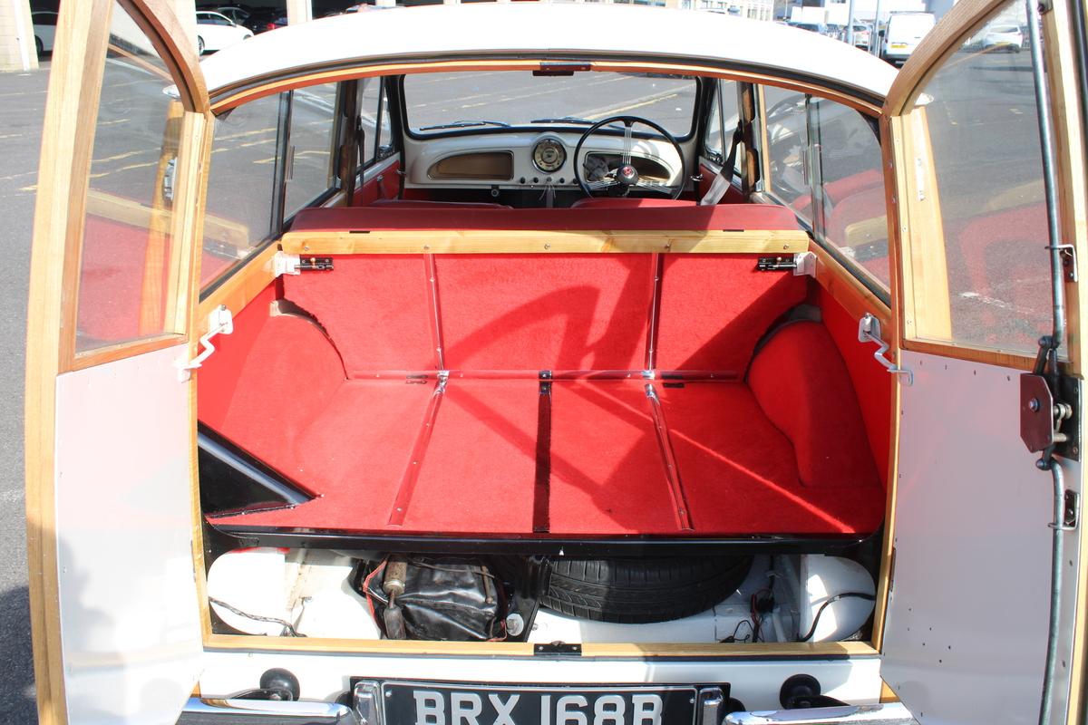 1964 Morris Minor Traveller