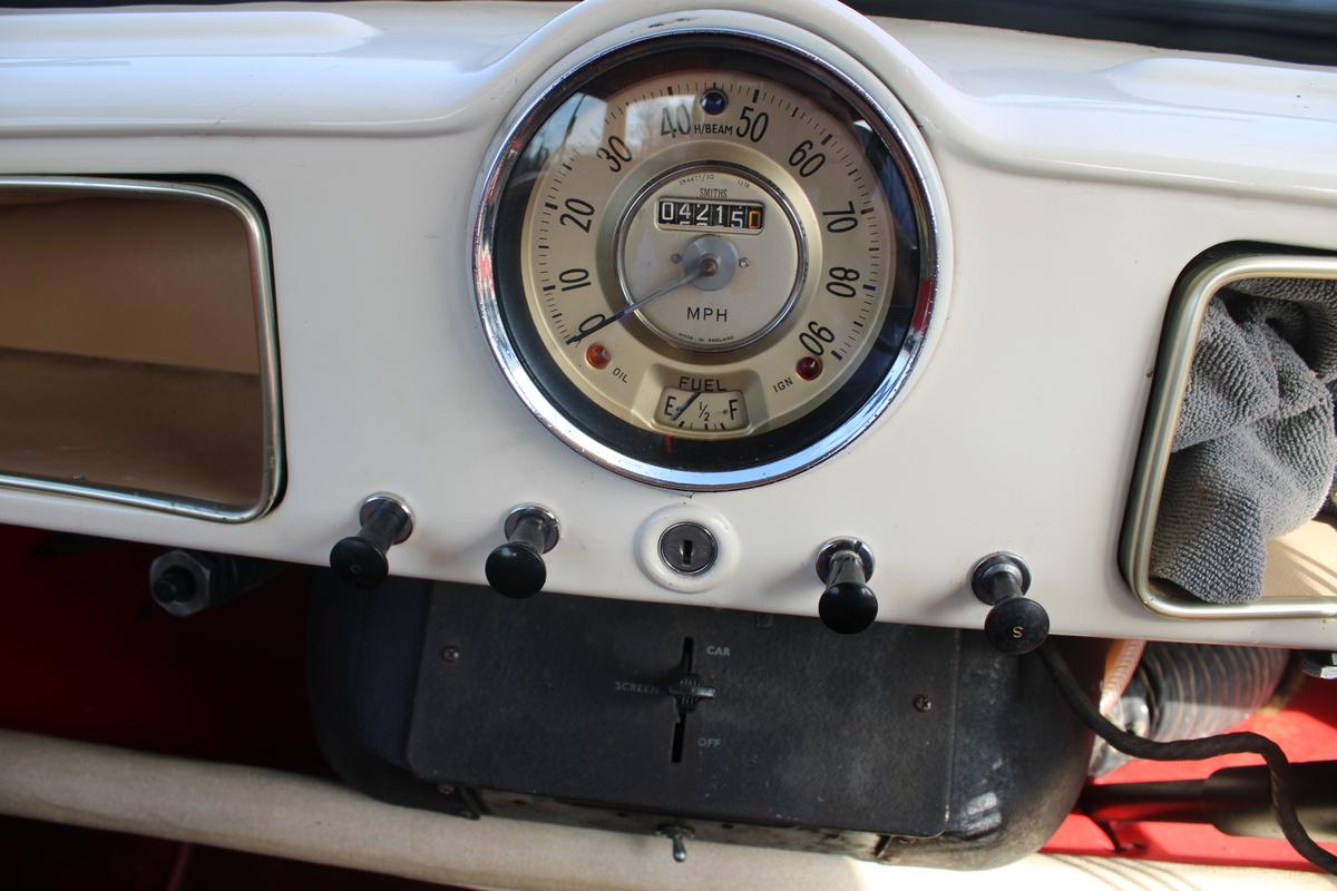 1964 Morris Minor Traveller