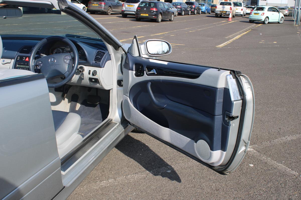 2000 Mercedes - Benz CLK430 AVANTGARDE AUTO CONVERTIBLE