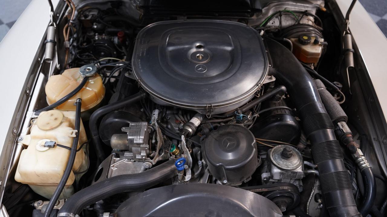 1986 Mercedes - Benz 560SL