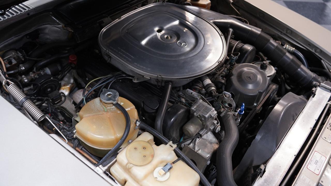 1986 Mercedes - Benz 560SL