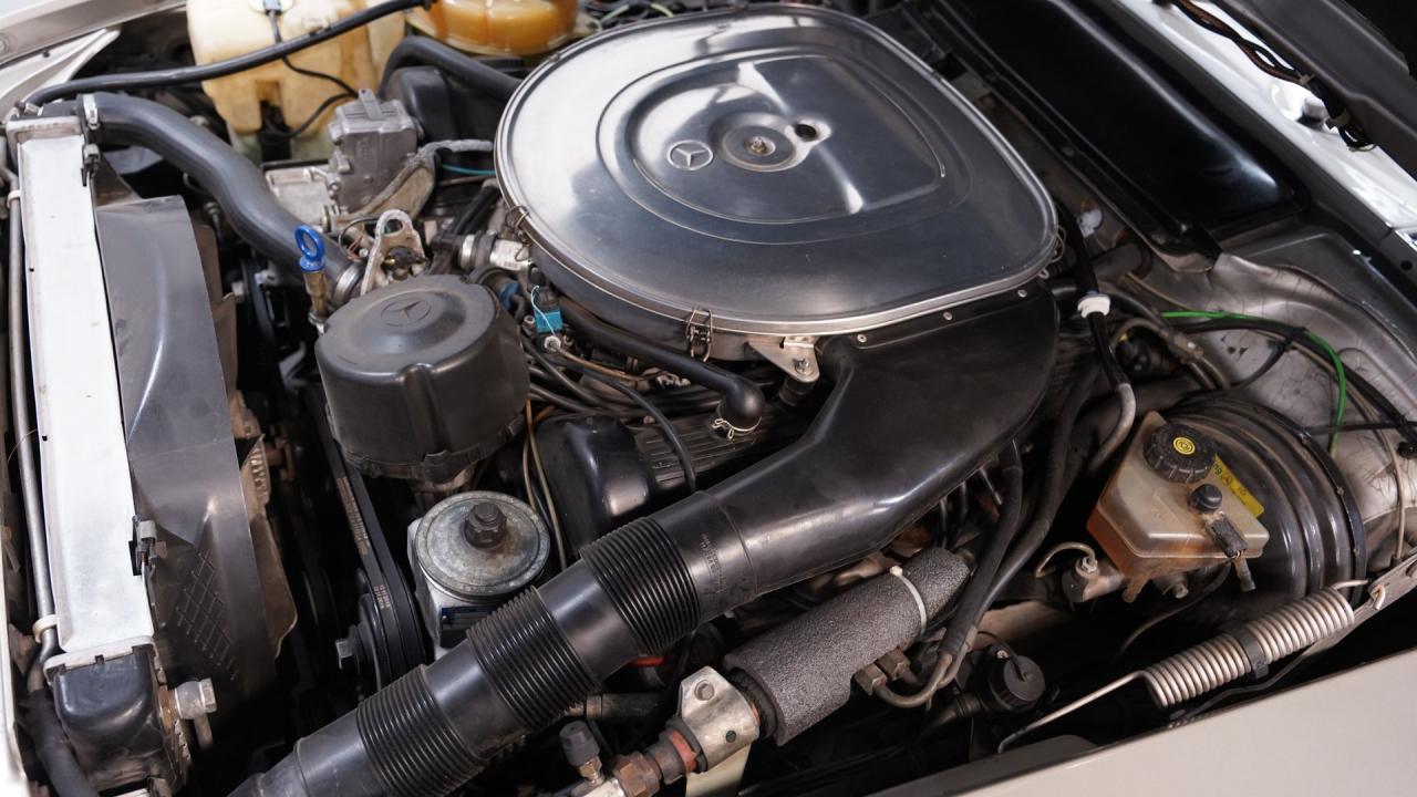 1986 Mercedes - Benz 560SL