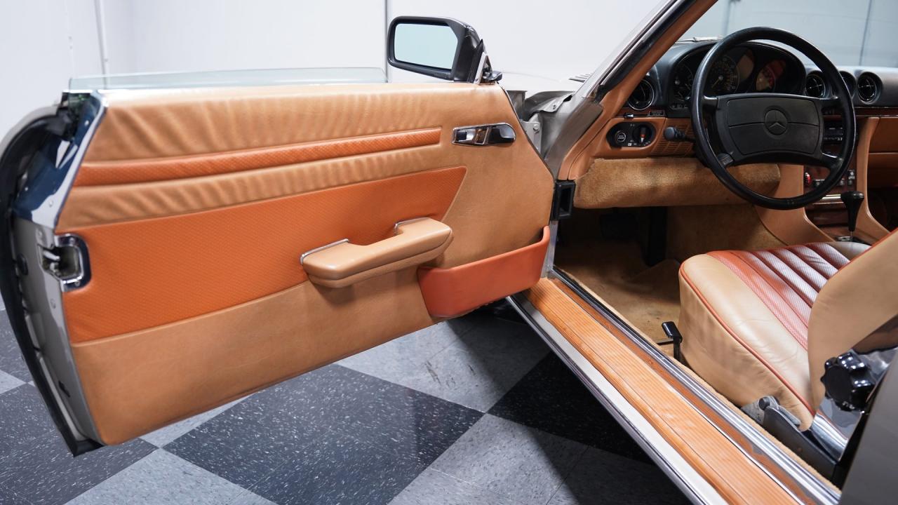 1986 Mercedes - Benz 560SL