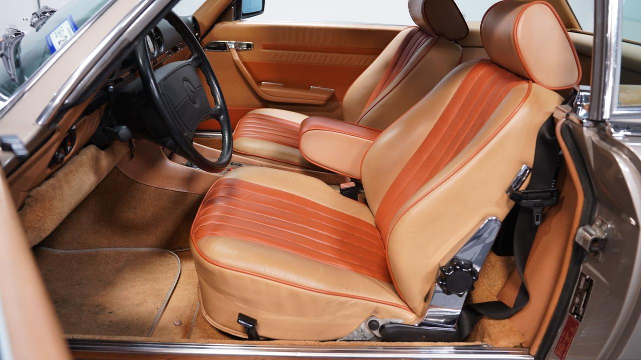 1986 Mercedes - Benz 560SL