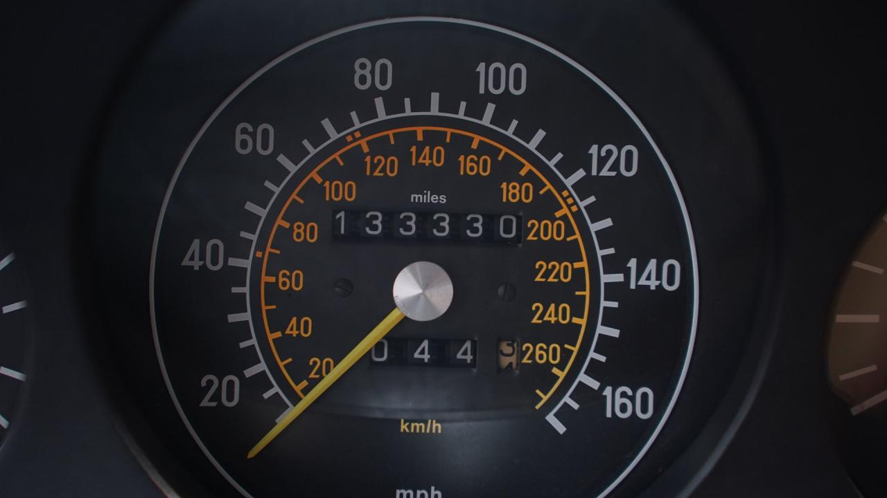 1986 Mercedes - Benz 560SL