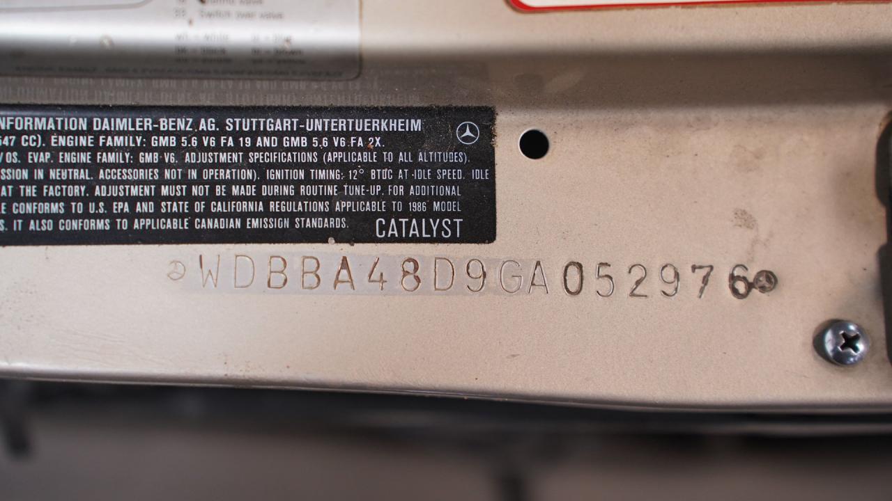 1986 Mercedes - Benz 560SL