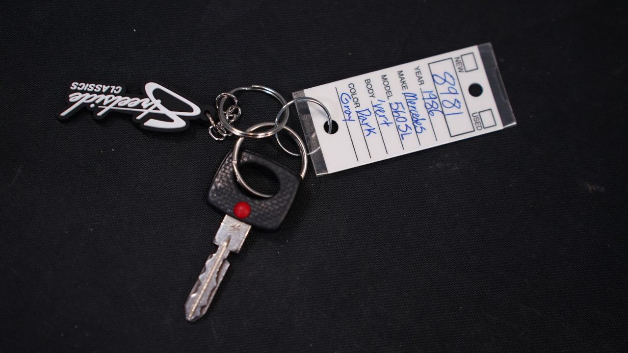 1986 Mercedes - Benz 560SL