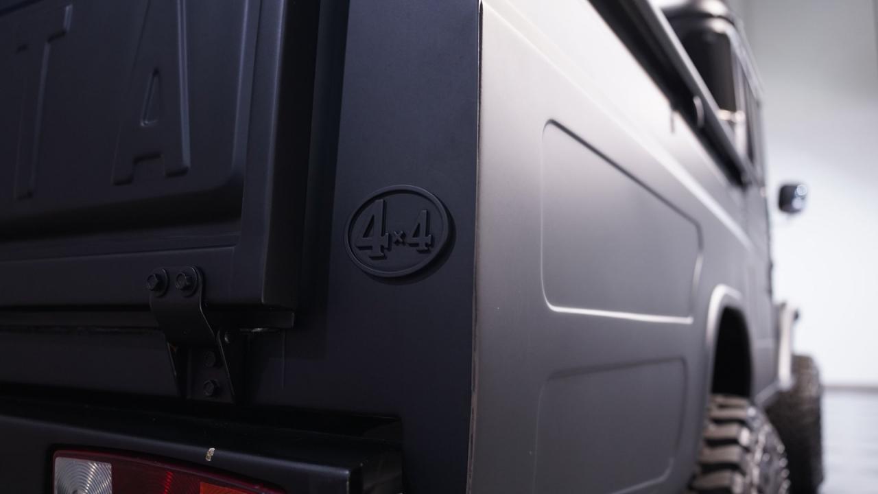 1990 Toyota Bandeirante Custom Pickup