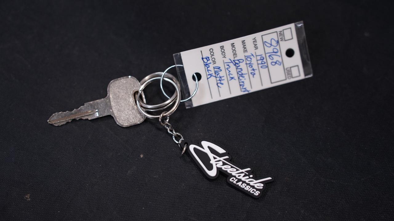 1990 Toyota Bandeirante Custom Pickup