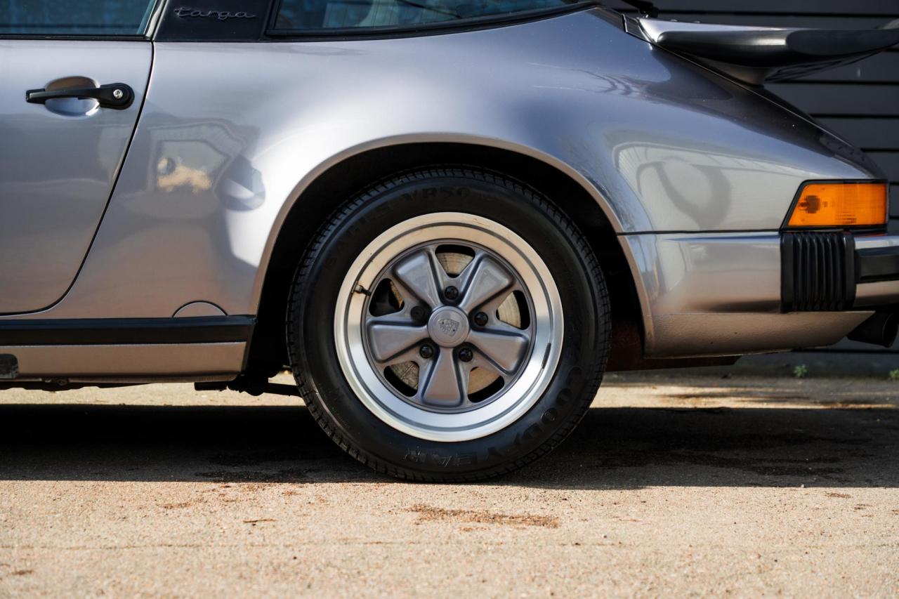 1988 Porsche 911 Targa Commemorative ED