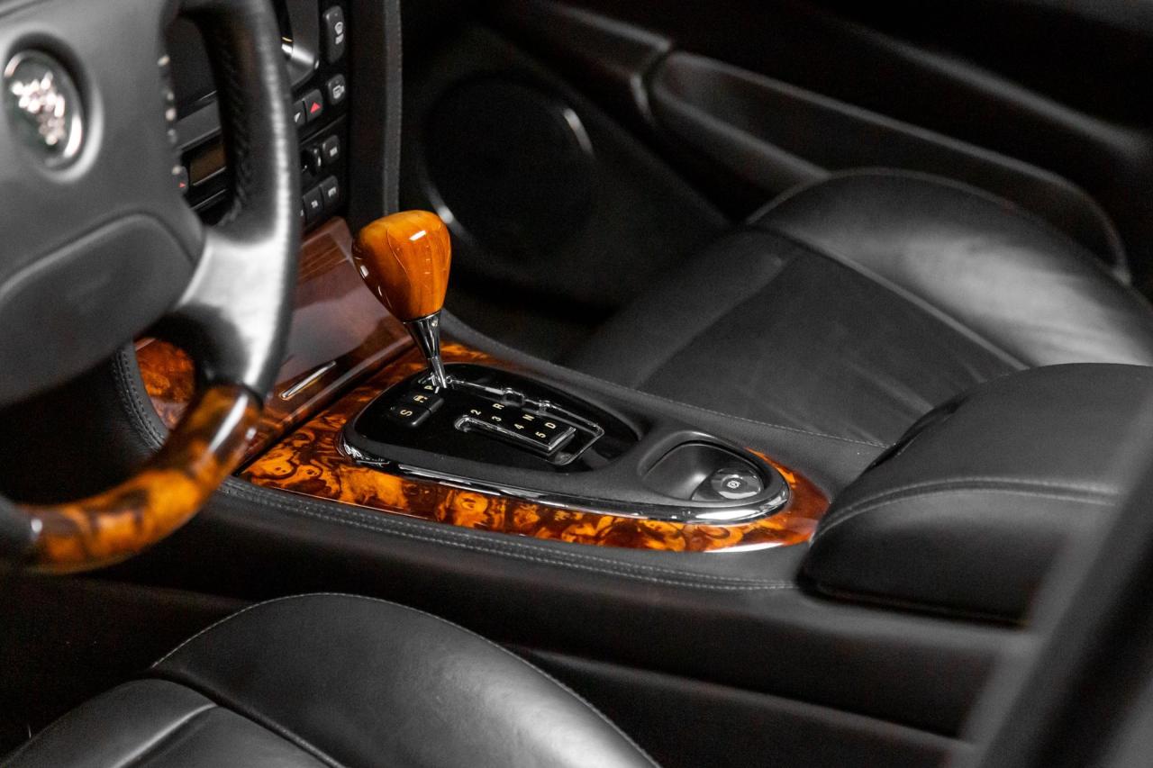 2006 Jaguar XJ6  VDP