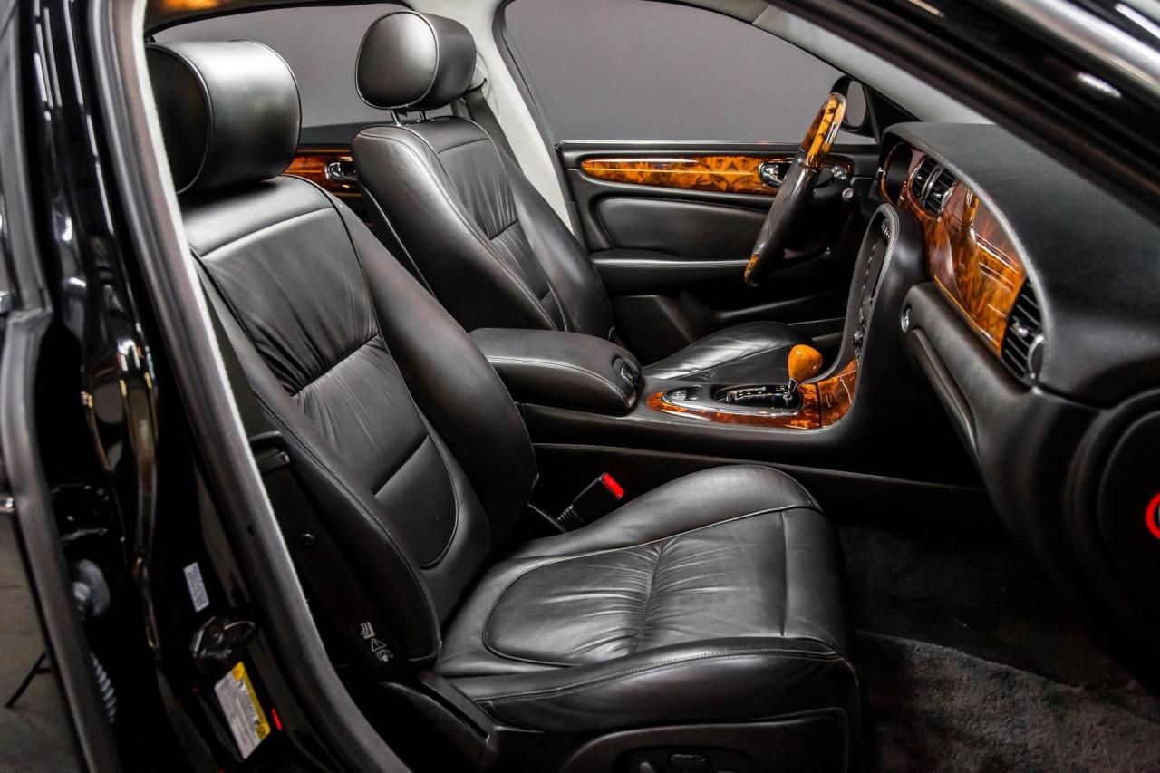 2006 Jaguar XJ6  VDP