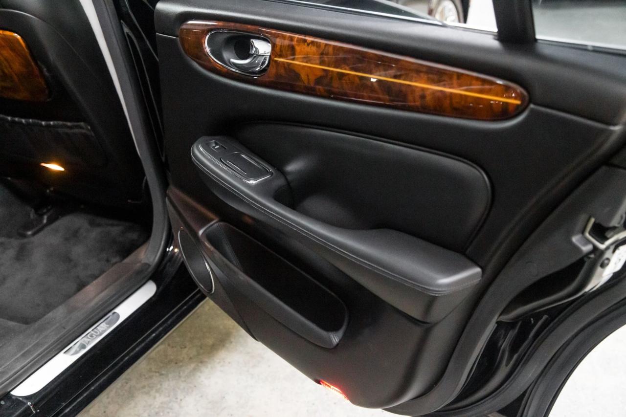 2006 Jaguar XJ6  VDP