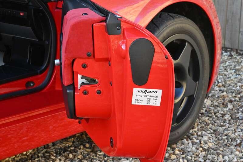 2004 Vauxhall VXR220