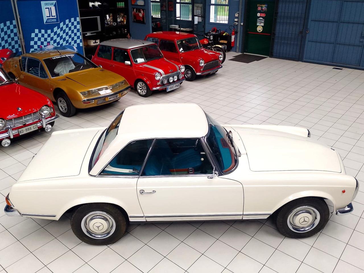 1965 Mercedes - Benz 230 SL PAGODE