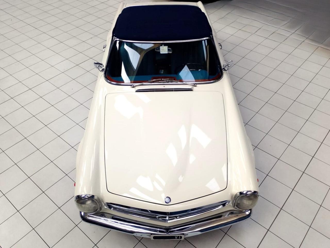 1965 Mercedes - Benz 230 SL PAGODE