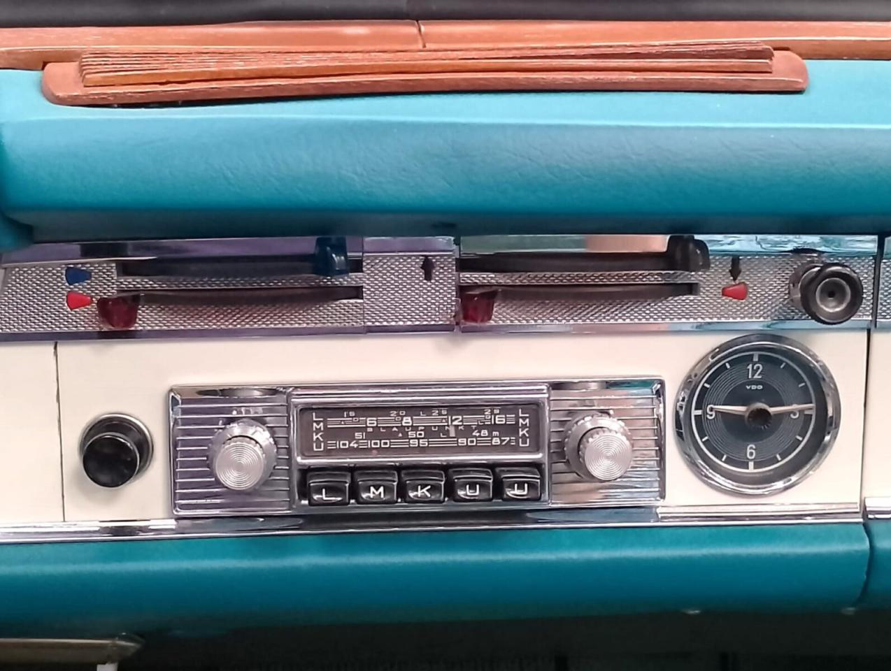 1965 Mercedes - Benz 230 SL PAGODE