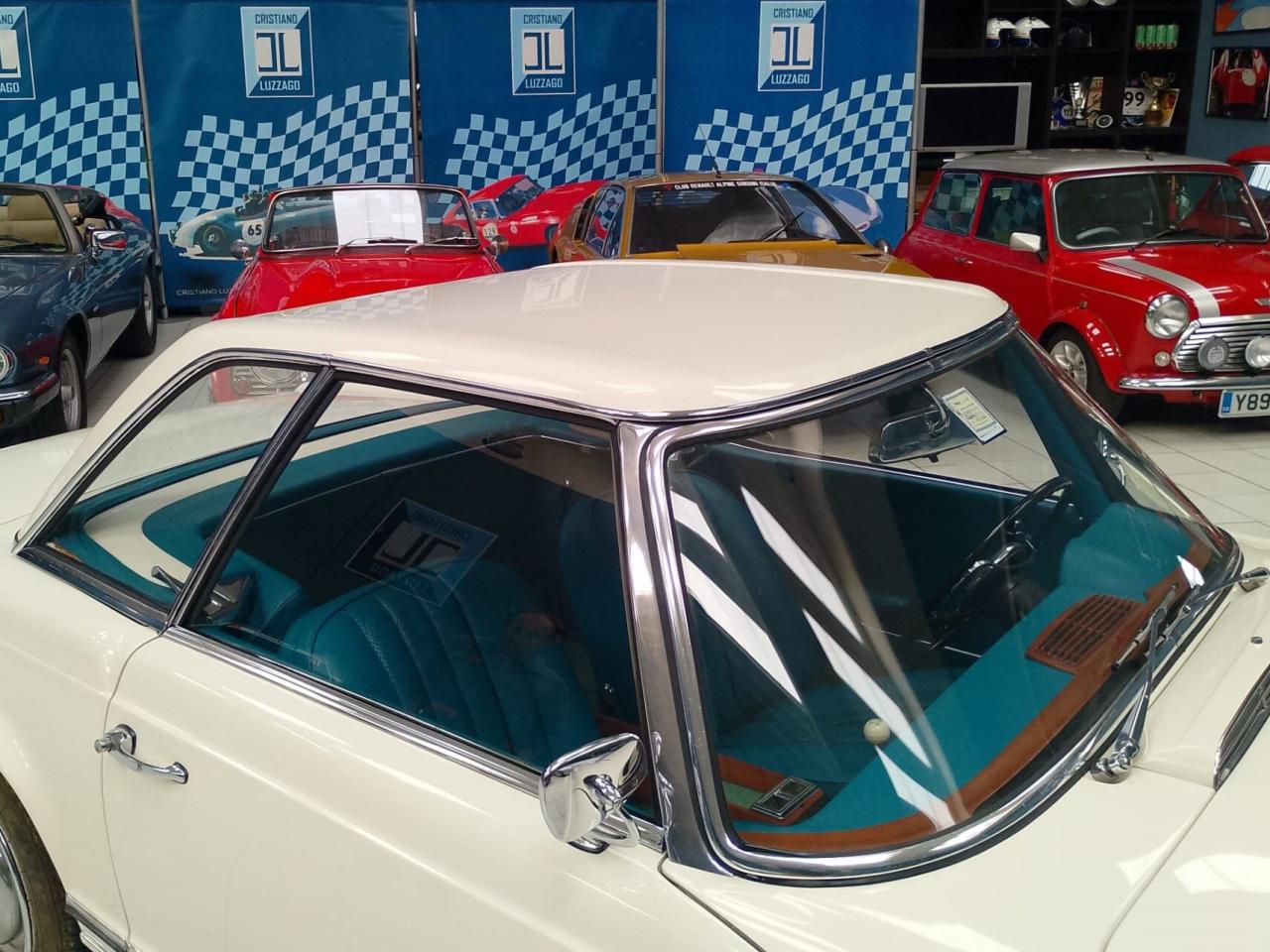 1965 Mercedes - Benz 230 SL PAGODE