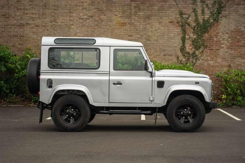 2011 Land Rover DEFENDER 90 XS TD
