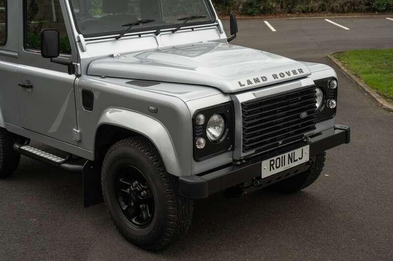 2011 Land Rover DEFENDER 90 XS TD