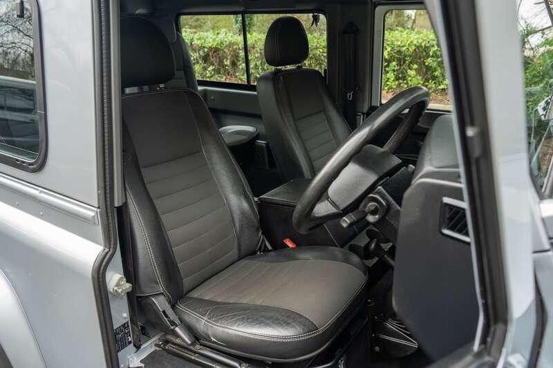 2011 Land Rover DEFENDER 90 XS TD