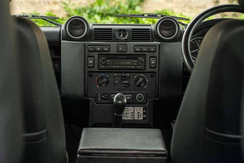 2011 Land Rover DEFENDER 90 XS TD