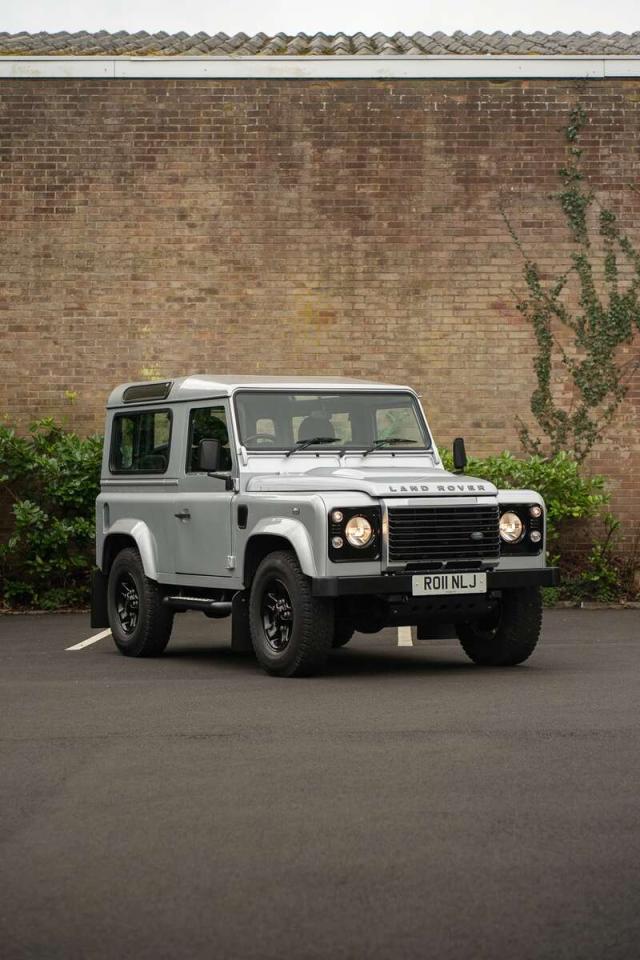 2011 Land Rover DEFENDER 90 XS TD