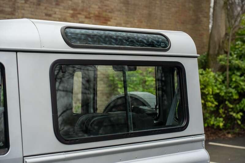 2011 Land Rover DEFENDER 90 XS TD