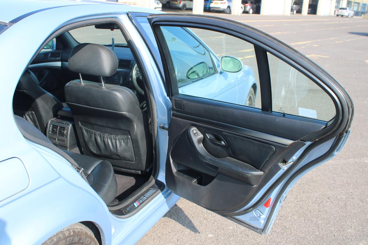 2000 BMW M5 E39 MANUAL