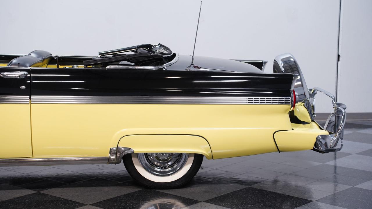 1956 Ford Fairlane Sunliner Convertible