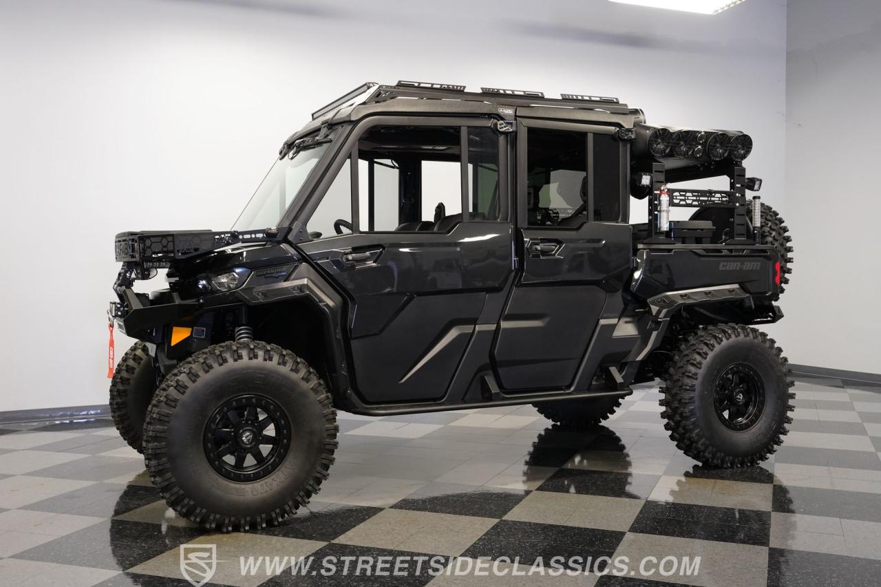 2025 Can Am Defender MAX Limited Lone Star HD10