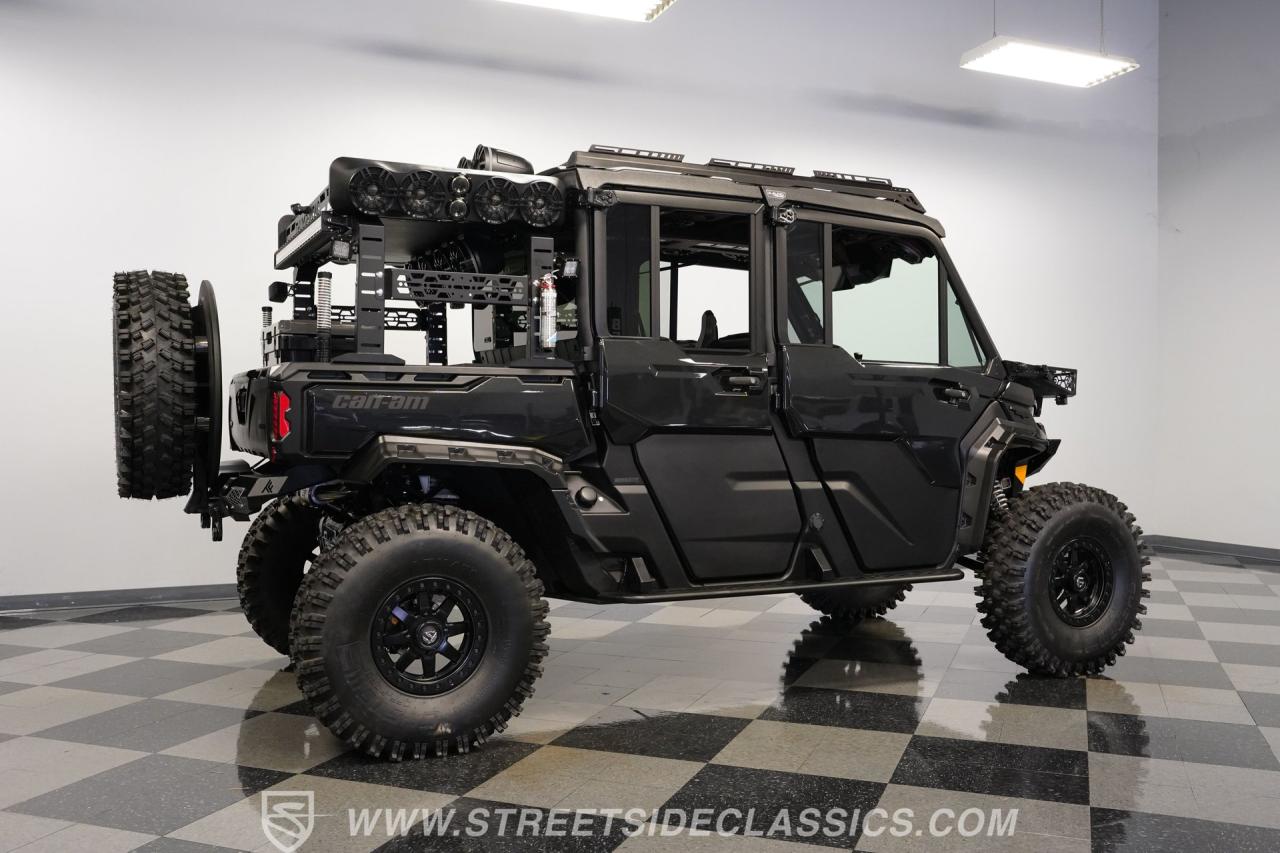 2025 Can Am Defender MAX Limited Lone Star HD10