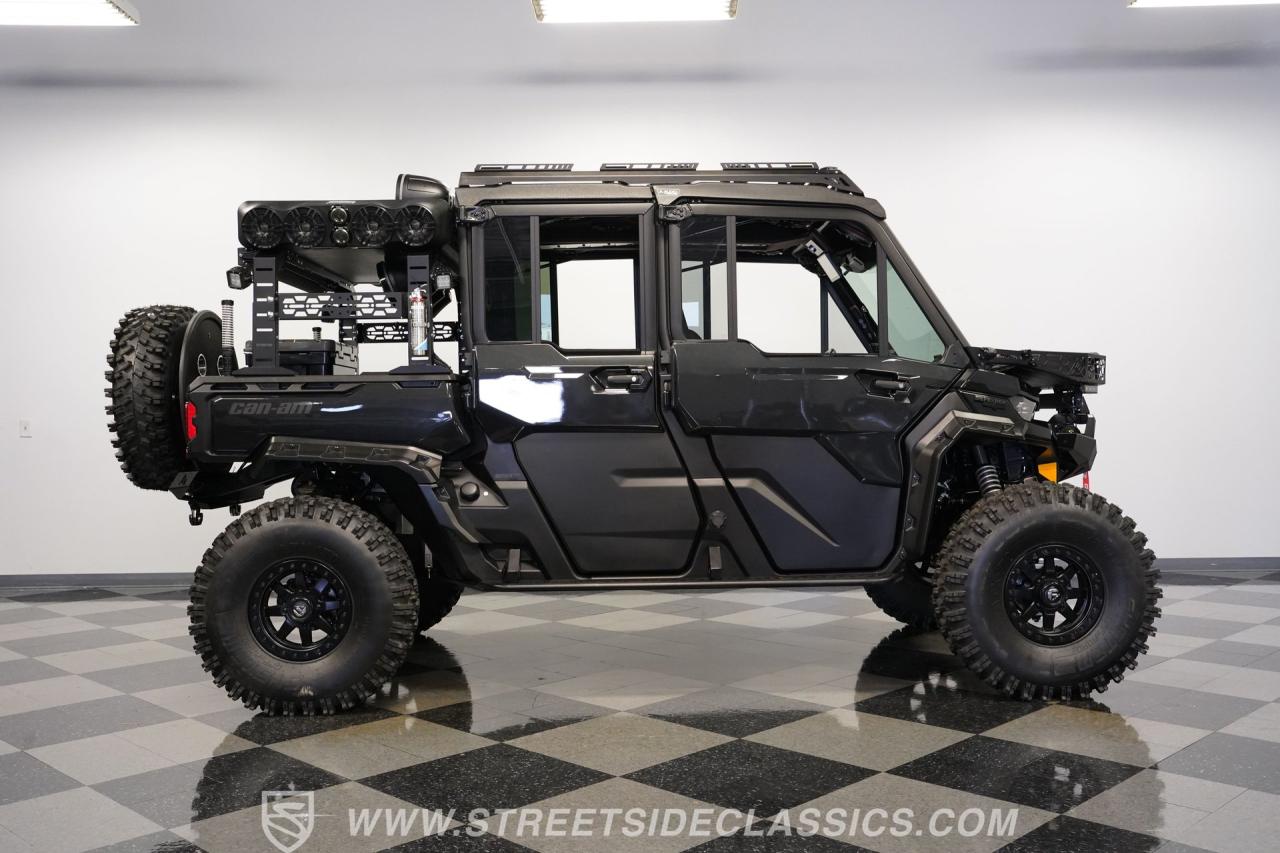 2025 Can Am Defender MAX Limited Lone Star HD10