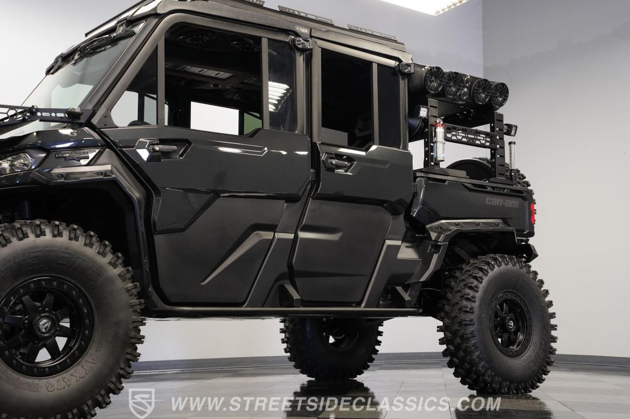 2025 Can Am Defender MAX Limited Lone Star HD10