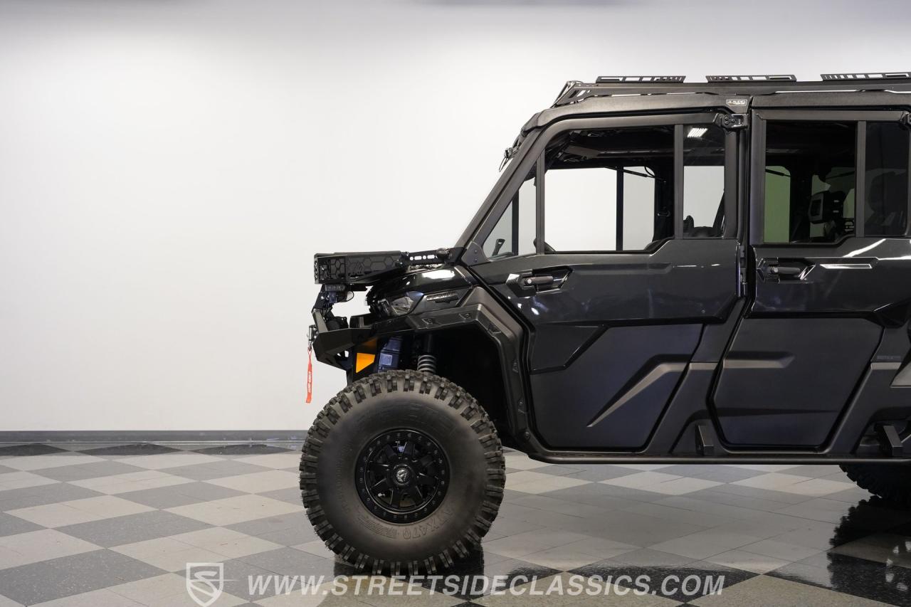 2025 Can Am Defender MAX Limited Lone Star HD10