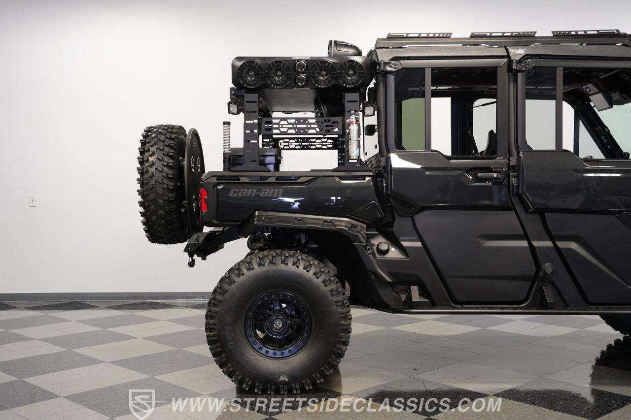 2025 Can Am Defender MAX Limited Lone Star HD10