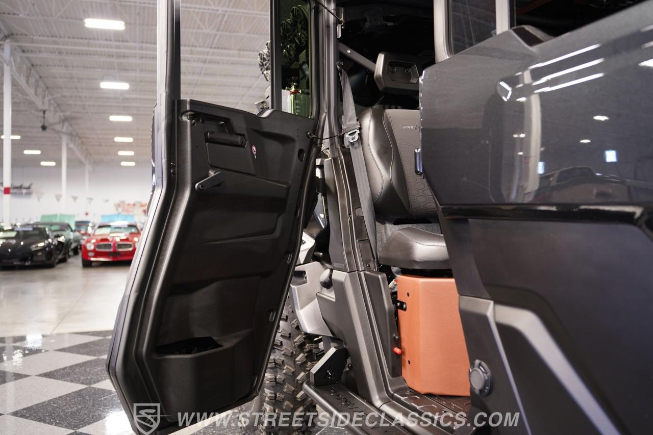 2025 Can Am Defender MAX Limited Lone Star HD10