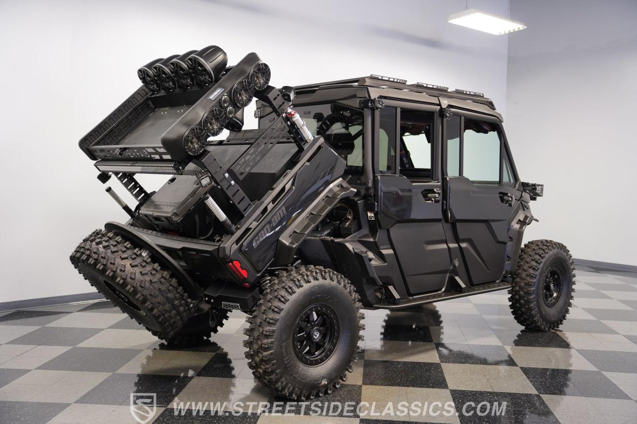 2025 Can Am Defender MAX Limited Lone Star HD10