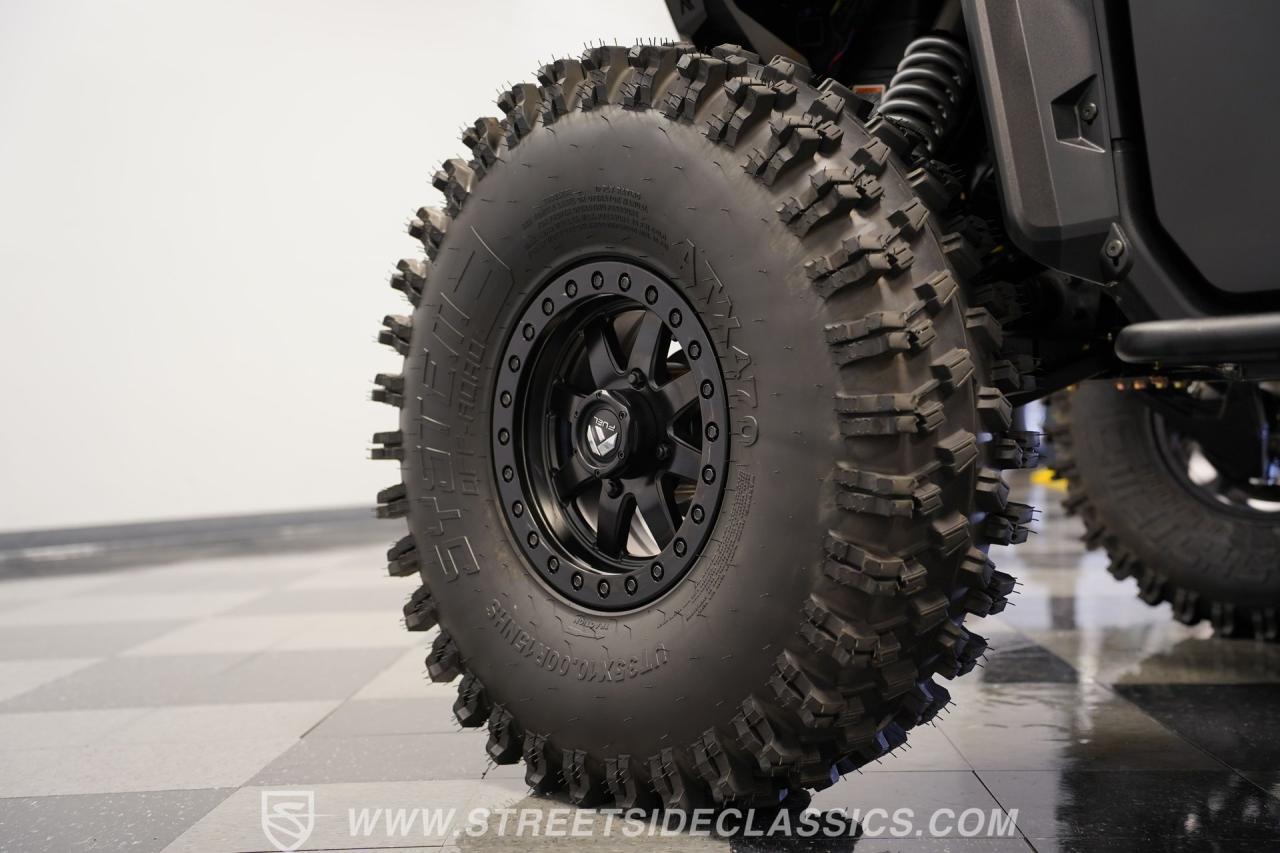 2025 Can Am Defender MAX Limited Lone Star HD10