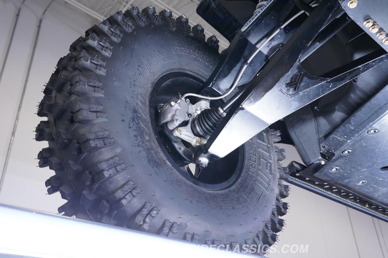 2025 Can Am Defender MAX Limited Lone Star HD10