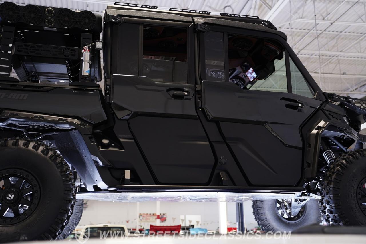 2025 Can Am Defender MAX Limited Lone Star HD10